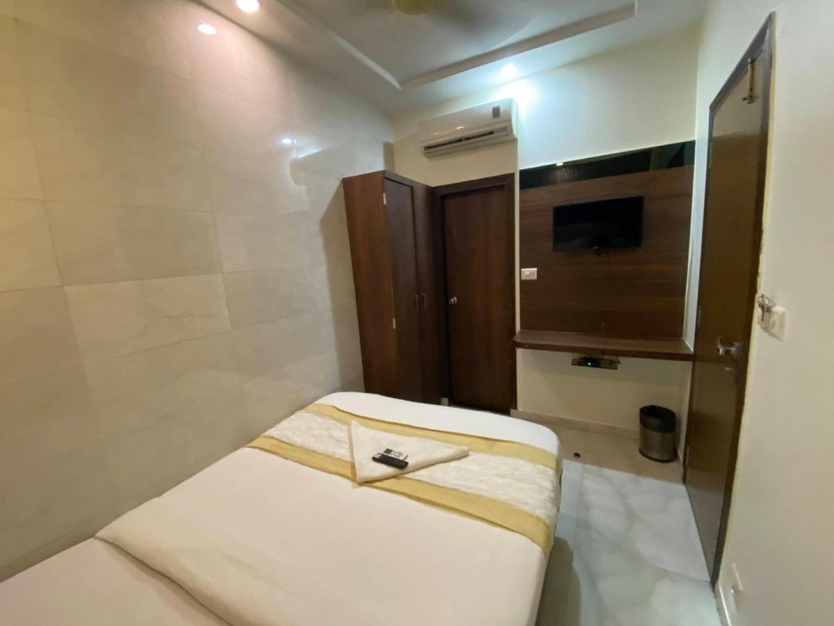 Hotel Palace Residency Near Lokmanya Tilak Terminus Mumbai Ngoại thất bức ảnh