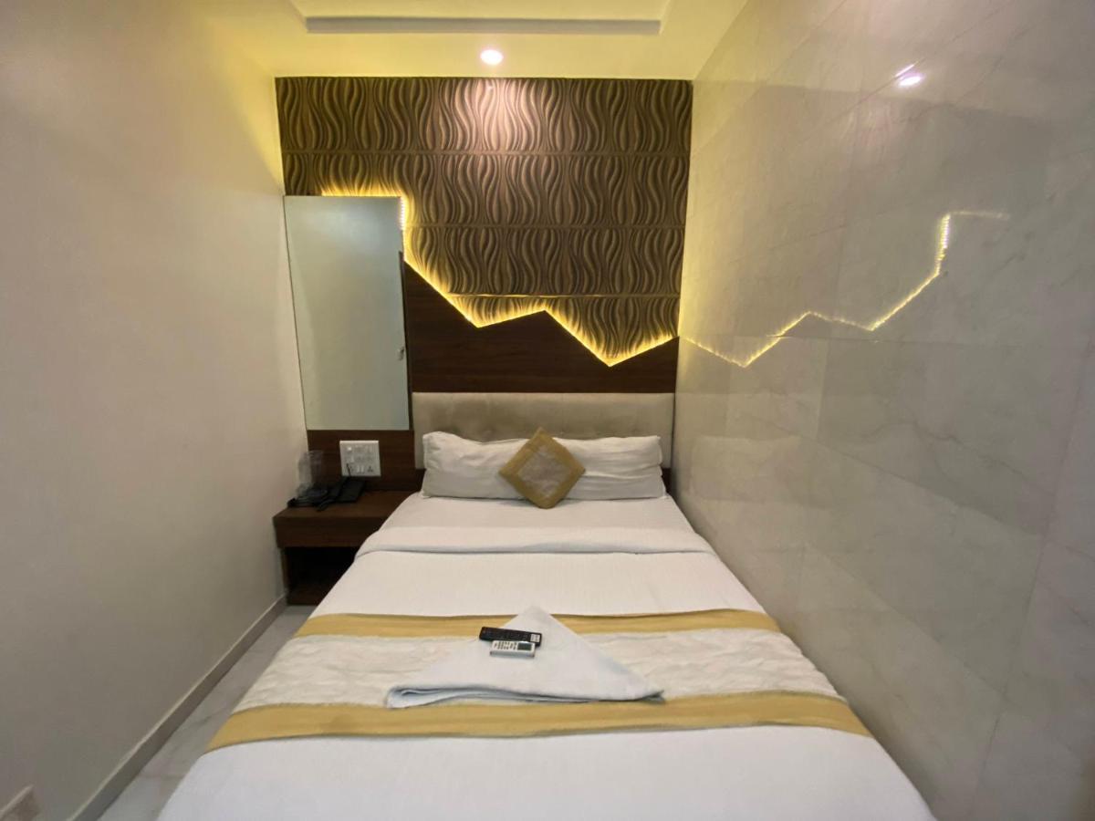 Hotel Palace Residency Near Lokmanya Tilak Terminus Mumbai Ngoại thất bức ảnh